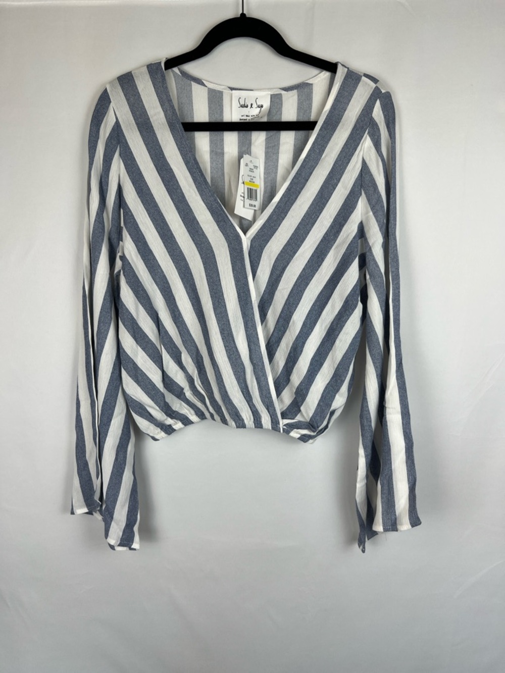 Sadie & Sage White and Blue Striped Long Sleeve‎